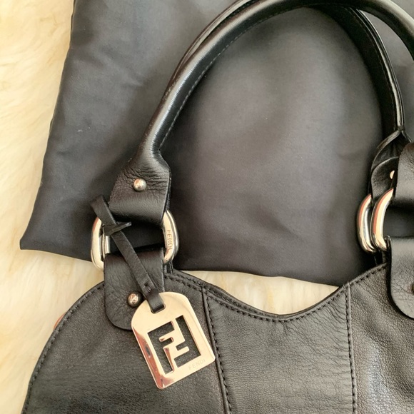 🎉 SALE FENDI Shoulder Hand Leather Bag Black 8BR254 - Picture 3 of 6